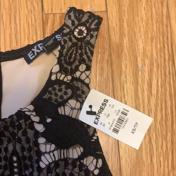 Tags on Express Dress - Picture 4 of 4